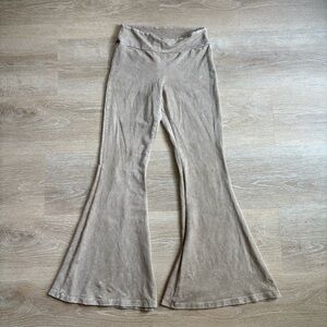 Chatoyant Stretchy Bell Bottom Yoga Pants